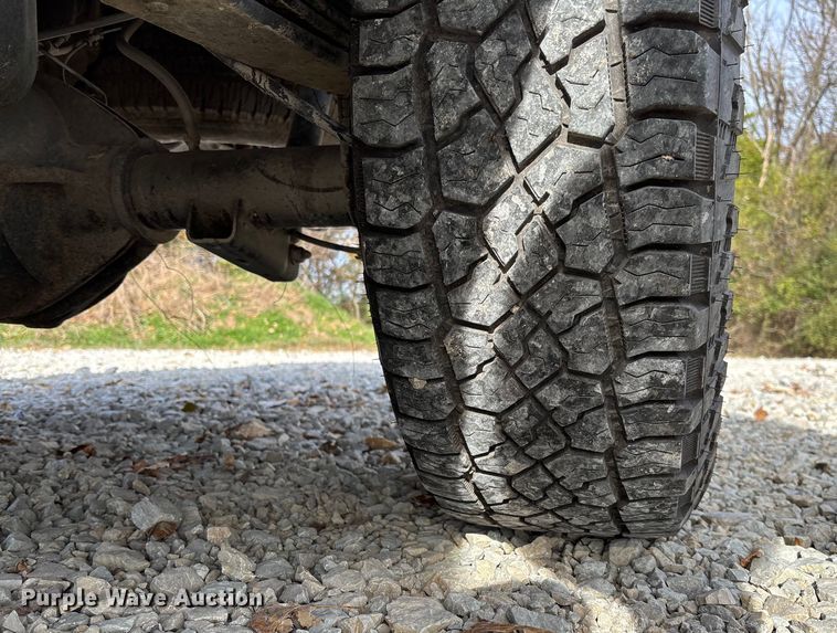 image for item EV3270 2017 RAM 3500 Crew Cab pickup truck