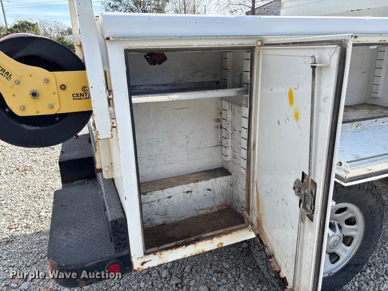 image for item EV3271 2011 Chevrolet Silverado 3500HD utility bed pickup truck