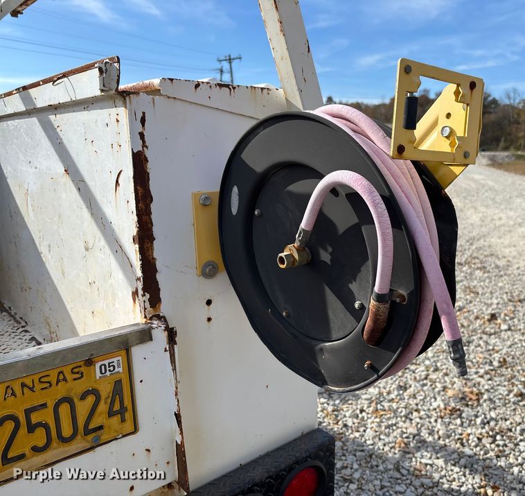 image for item EV3271 2011 Chevrolet Silverado 3500HD utility bed pickup truck