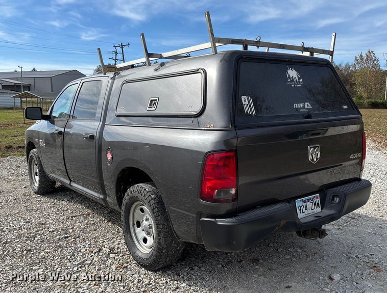 image for item EV3272 2018 RAM 1500 Crew Cab pickup truck