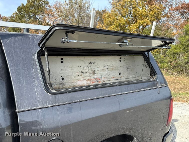 image for item EV3272 2018 RAM 1500 Crew Cab pickup truck