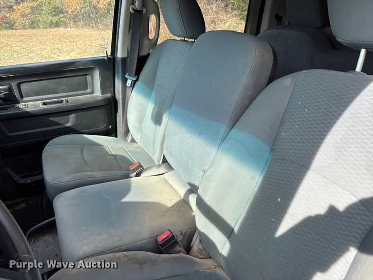 image for item EV3272 2018 RAM 1500 Crew Cab pickup truck