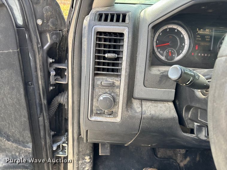 image for item EV3272 2018 RAM 1500 Crew Cab pickup truck