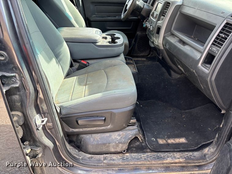 image for item EV3272 2018 RAM 1500 Crew Cab pickup truck