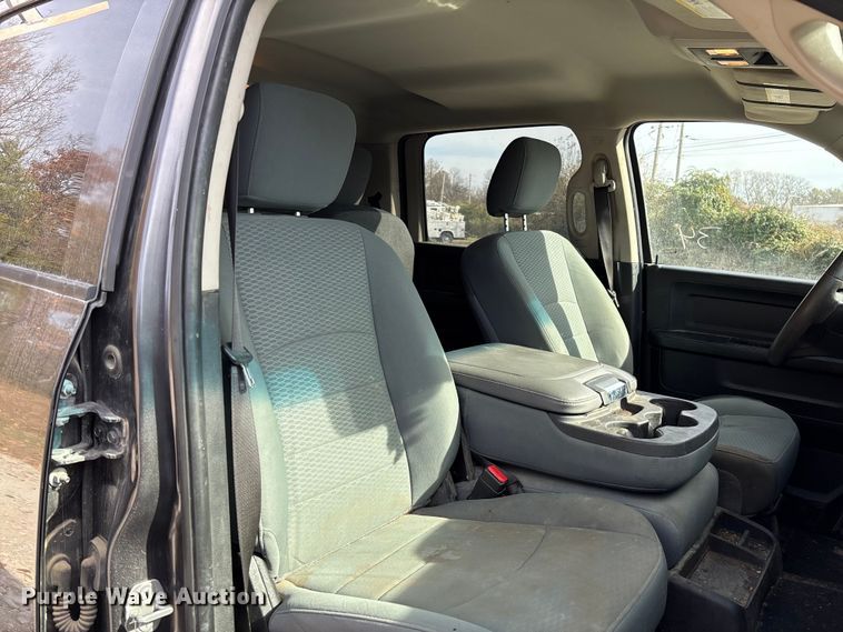 image for item EV3272 2018 RAM 1500 Crew Cab pickup truck