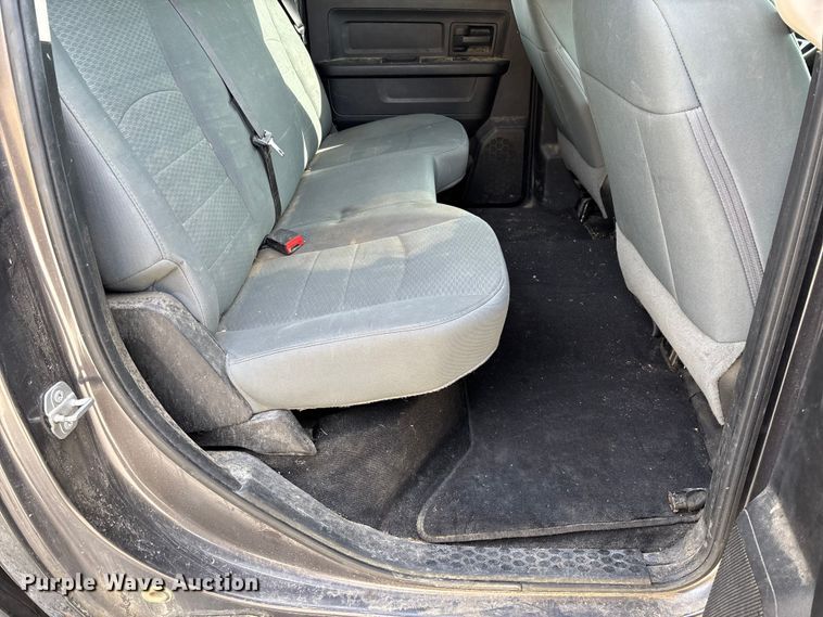 image for item EV3272 2018 RAM 1500 Crew Cab pickup truck