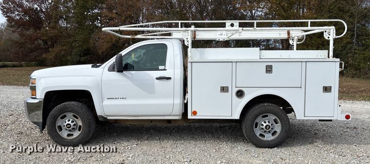 image for item EV3273 2016 Chevrolet Silverado 2500HD utility bed pickup truck