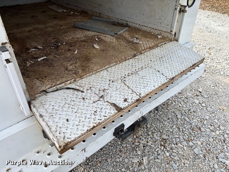 image for item EV3273 2016 Chevrolet Silverado 2500HD utility bed pickup truck