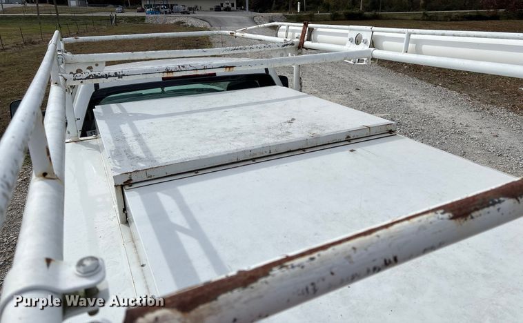 image for item EV3273 2016 Chevrolet Silverado 2500HD utility bed pickup truck