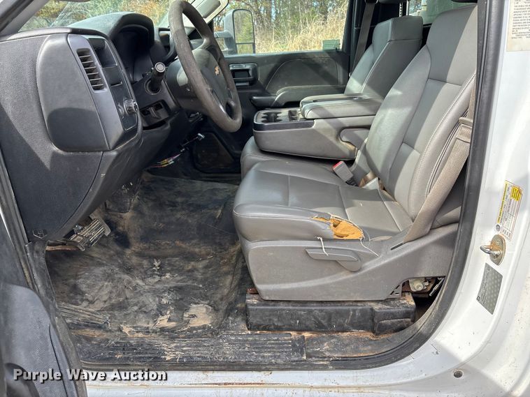 image for item EV3273 2016 Chevrolet Silverado 2500HD utility bed pickup truck