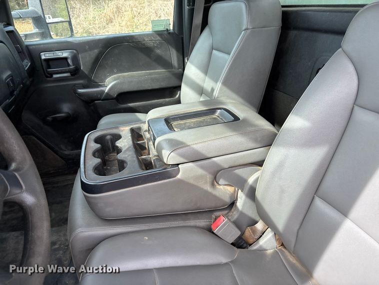 image for item EV3273 2016 Chevrolet Silverado 2500HD utility bed pickup truck