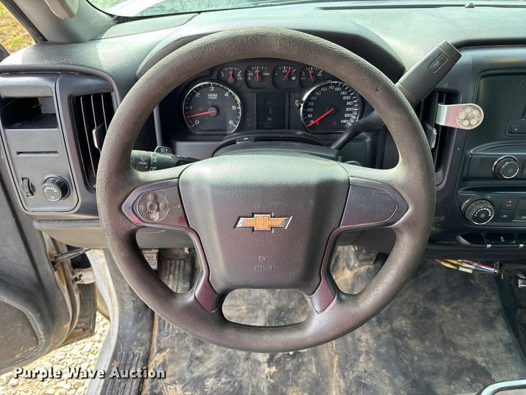 image for item EV3273 2016 Chevrolet Silverado 2500HD utility bed pickup truck