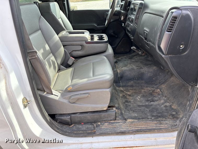 image for item EV3273 2016 Chevrolet Silverado 2500HD utility bed pickup truck