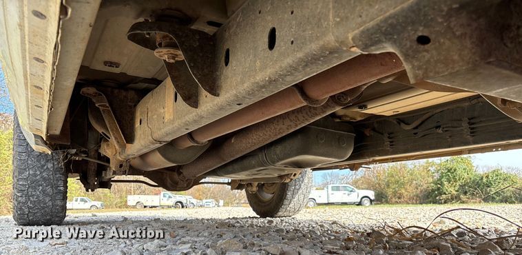 image for item EV3274 2015 RAM 1500 Quad Cab pickup truck