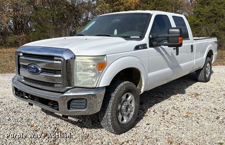 image for item EV3276 2014 Ford F250 Super Duty Crew Cab pickup truck
