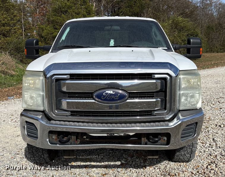 image for item EV3276 2014 Ford F250 Super Duty Crew Cab pickup truck