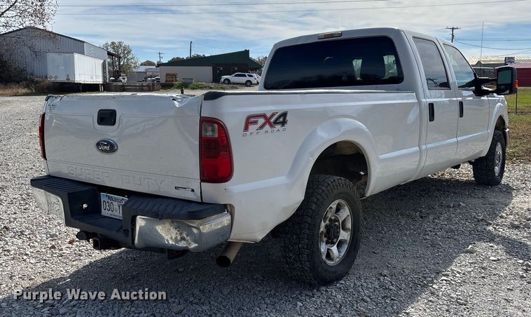 image for item EV3276 2014 Ford F250 Super Duty Crew Cab pickup truck