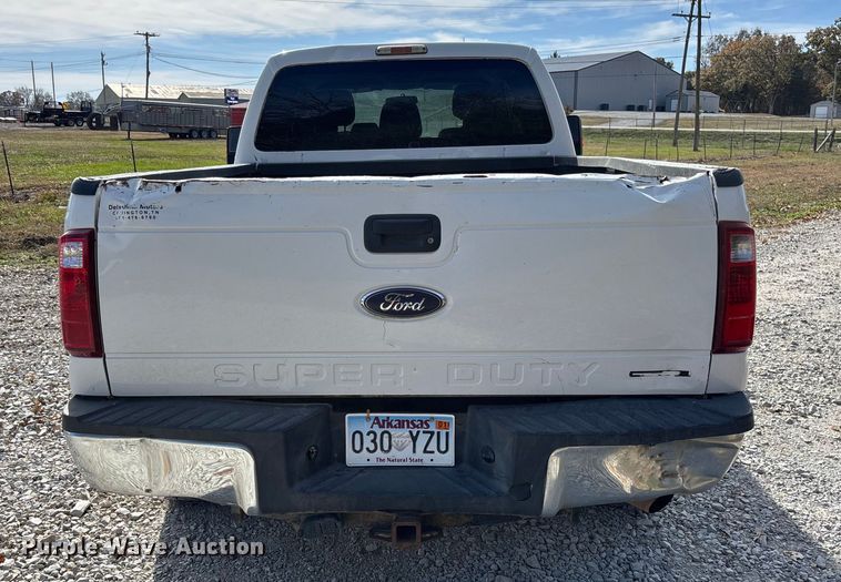 image for item EV3276 2014 Ford F250 Super Duty Crew Cab pickup truck