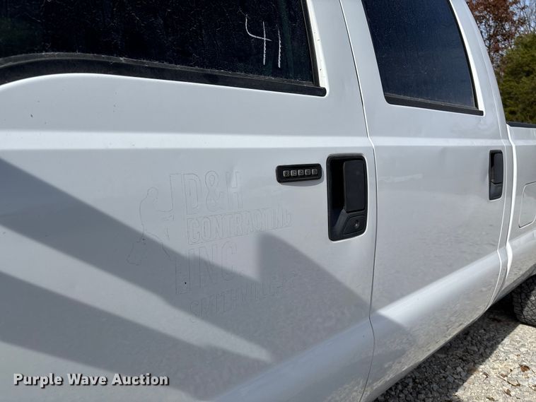 image for item EV3276 2014 Ford F250 Super Duty Crew Cab pickup truck