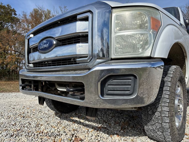 image for item EV3276 2014 Ford F250 Super Duty Crew Cab pickup truck