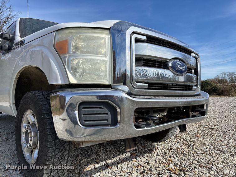 image for item EV3276 2014 Ford F250 Super Duty Crew Cab pickup truck