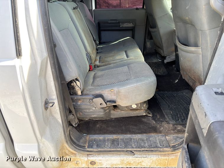 image for item EV3276 2014 Ford F250 Super Duty Crew Cab pickup truck