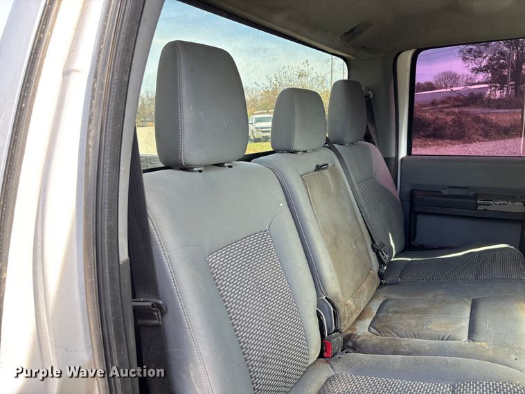 image for item EV3276 2014 Ford F250 Super Duty Crew Cab pickup truck