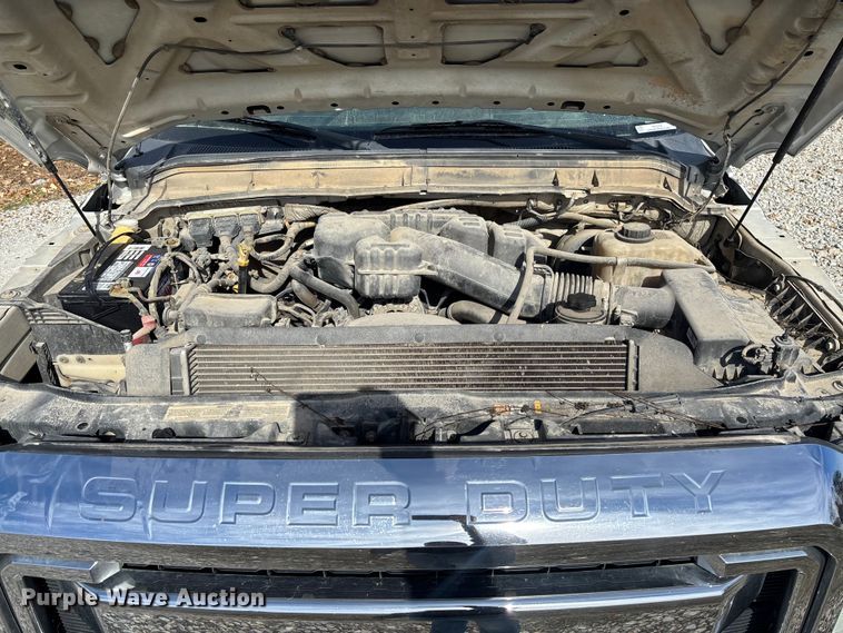 image for item EV3276 2014 Ford F250 Super Duty Crew Cab pickup truck