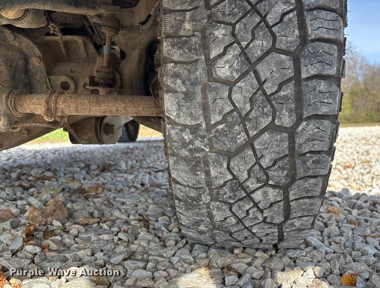 image for item EV3276 2014 Ford F250 Super Duty Crew Cab pickup truck