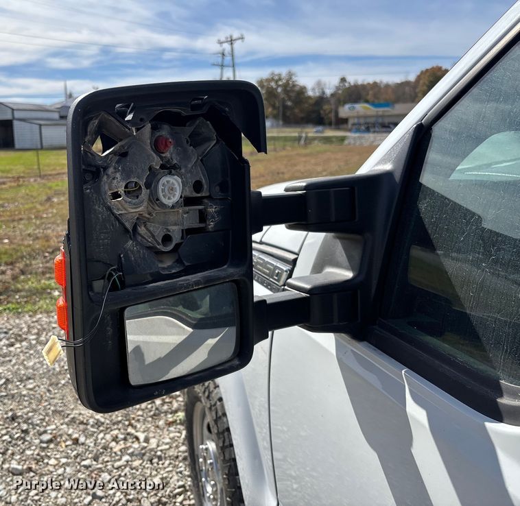 image for item EV3277 2014 Ford F250 Super Duty SuperCab pickup truck