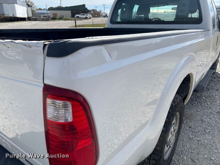 image for item EV3277 2014 Ford F250 Super Duty SuperCab pickup truck