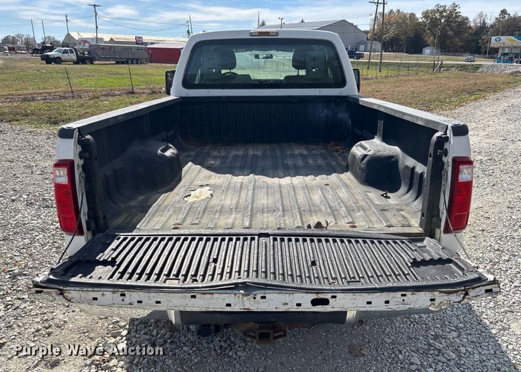 image for item EV3277 2014 Ford F250 Super Duty SuperCab pickup truck