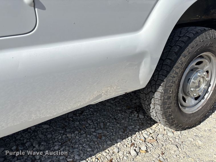 image for item EV3277 2014 Ford F250 Super Duty SuperCab pickup truck