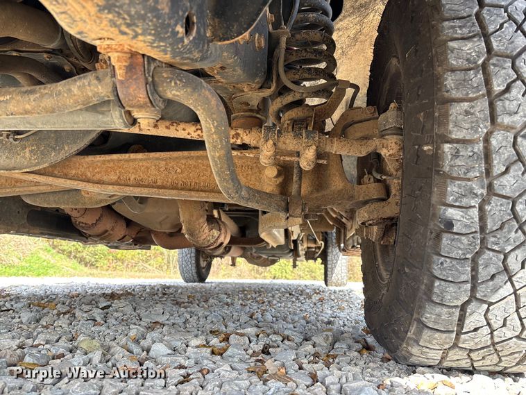 image for item EV3277 2014 Ford F250 Super Duty SuperCab pickup truck