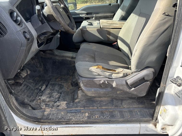 image for item EV3277 2014 Ford F250 Super Duty SuperCab pickup truck