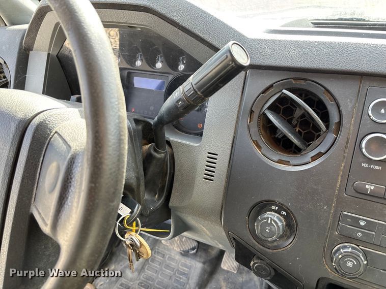 image for item EV3277 2014 Ford F250 Super Duty SuperCab pickup truck