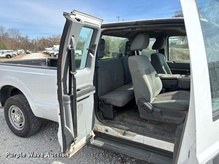 image for item EV3277 2014 Ford F250 Super Duty SuperCab pickup truck