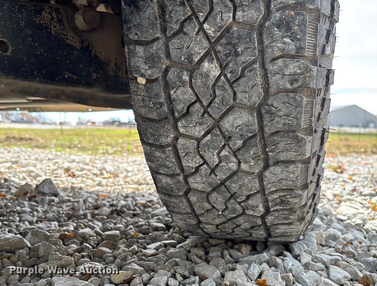 image for item EV3277 2014 Ford F250 Super Duty SuperCab pickup truck