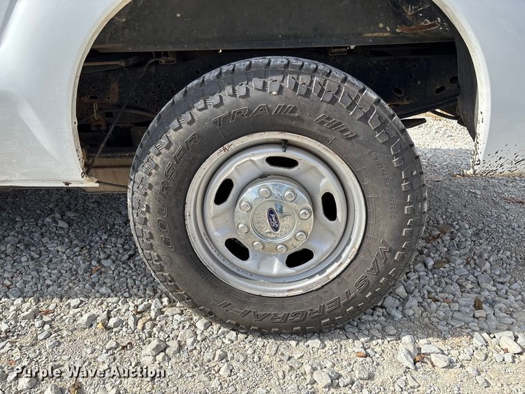 image for item EV3277 2014 Ford F250 Super Duty SuperCab pickup truck