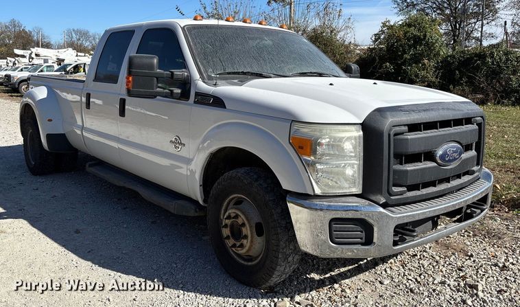 image for item EV3278 2015 Ford F350 Super Duty Crew Cab pickup truck