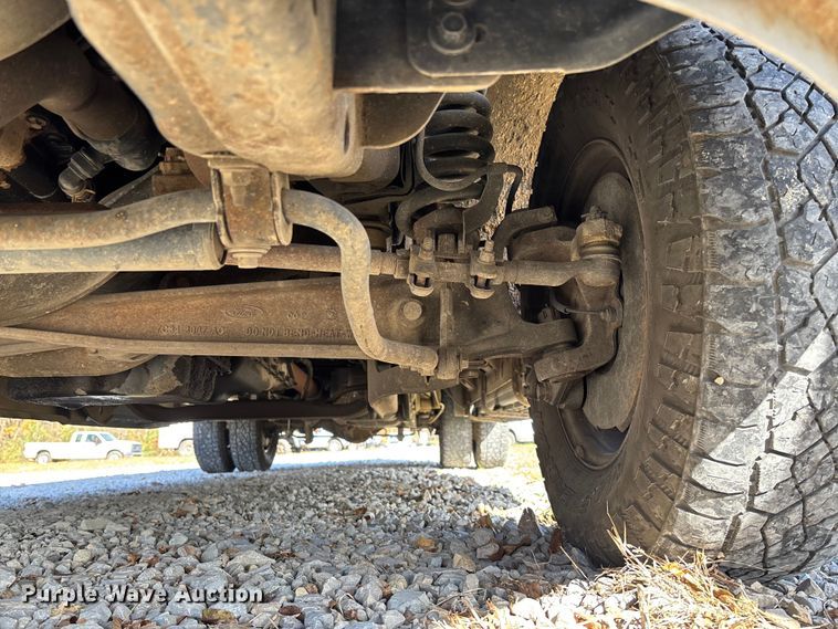 image for item EV3278 2015 Ford F350 Super Duty Crew Cab pickup truck