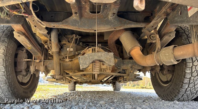 image for item EV3278 2015 Ford F350 Super Duty Crew Cab pickup truck