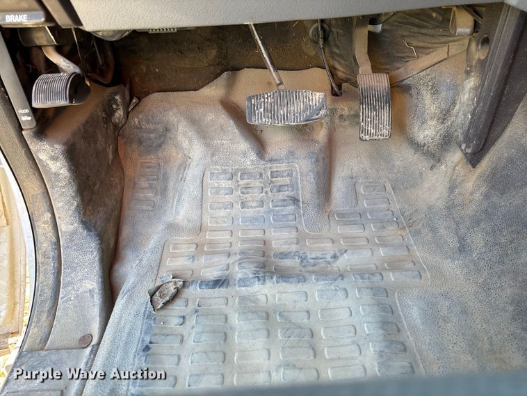 image for item EV3278 2015 Ford F350 Super Duty Crew Cab pickup truck