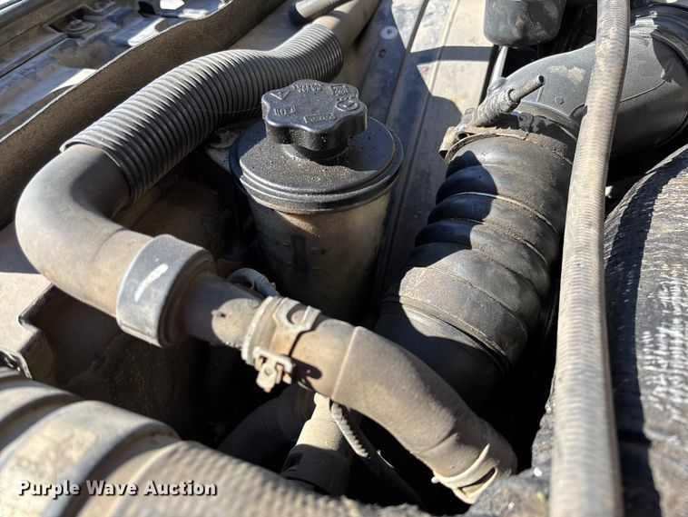 image for item EV3278 2015 Ford F350 Super Duty Crew Cab pickup truck