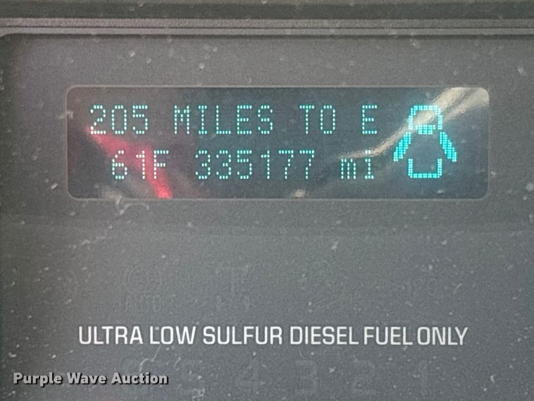 image for item EV3278 2015 Ford F350 Super Duty Crew Cab pickup truck