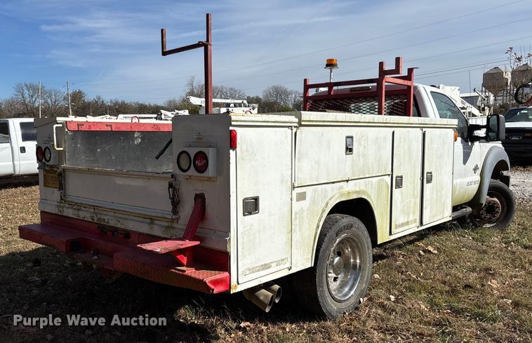 image for item EV3279 2011 Ford F550 utility / service truck