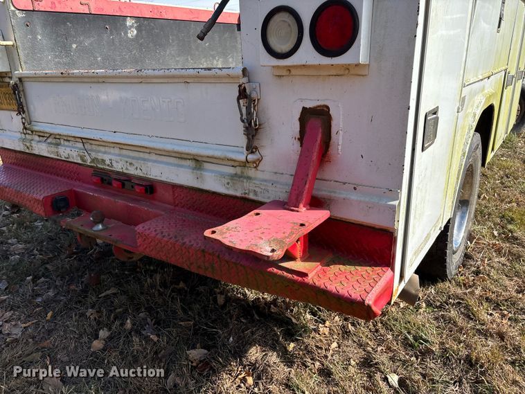 image for item EV3279 2011 Ford F550 utility / service truck