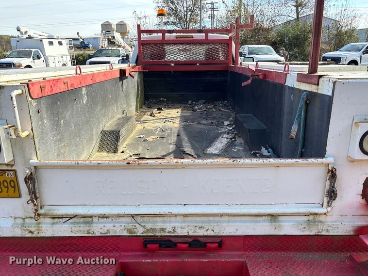 image for item EV3279 2011 Ford F550 utility / service truck