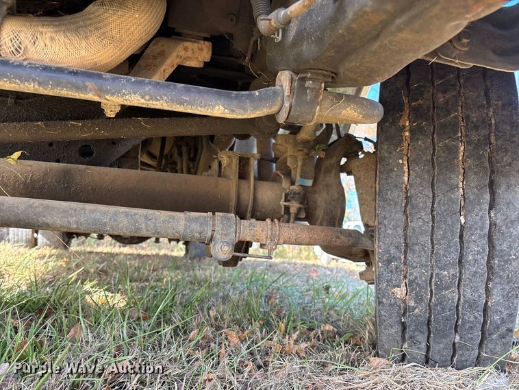 image for item EV3279 2011 Ford F550 utility / service truck