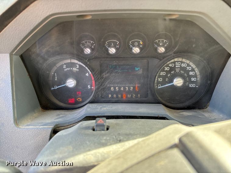 image for item EV3279 2011 Ford F550 utility / service truck